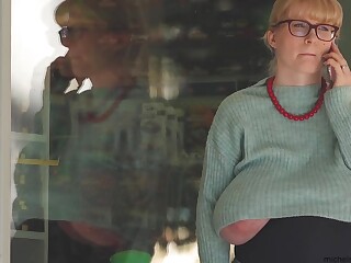 Pregnant and naked! Beauty of naked female body