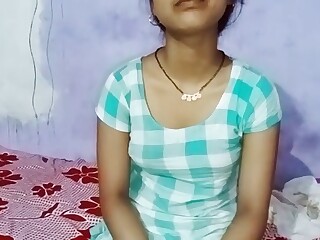 virgem indiana está pronta para deixar um pau em sua buceta peluda